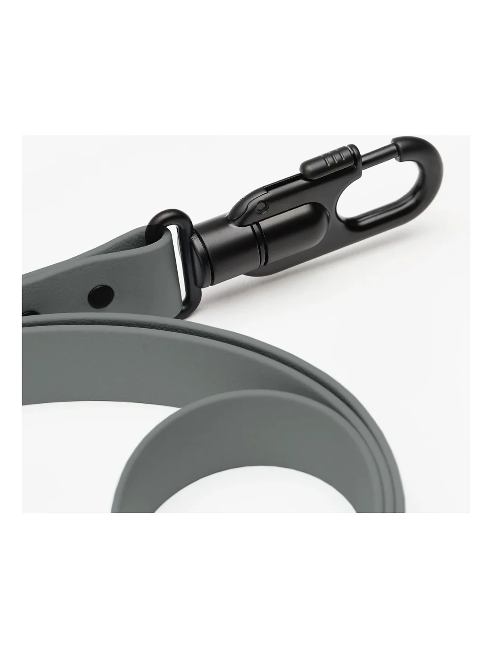 Fable Leather Dog Leash in Slate Gray with Gunmetal Hardware